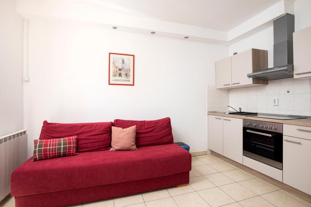 Sunny Apartment Valbandon Fažana Eksteriør billede