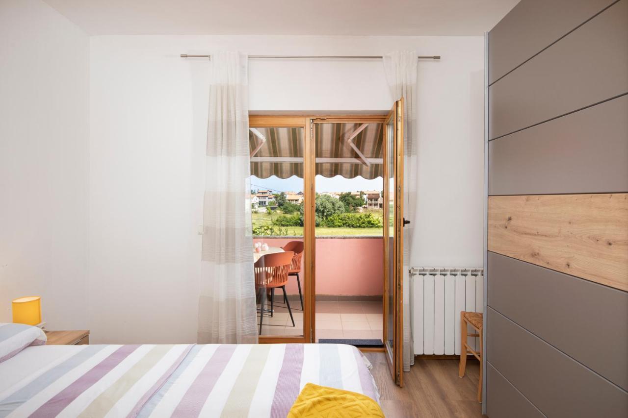 Sunny Apartment Valbandon Fažana Eksteriør billede