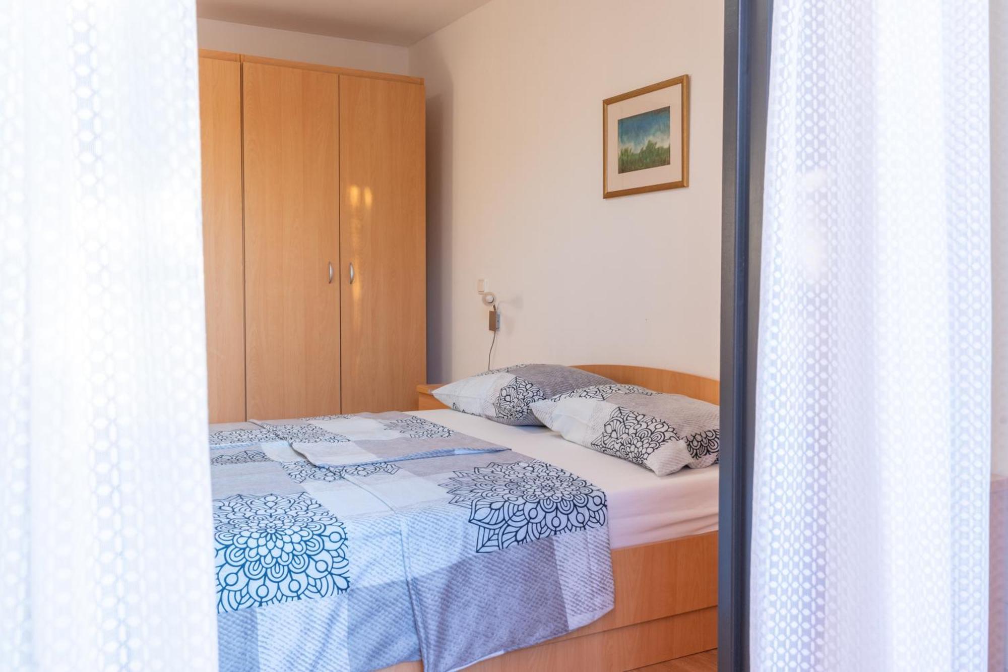 Sunny Apartment Valbandon Fažana Eksteriør billede