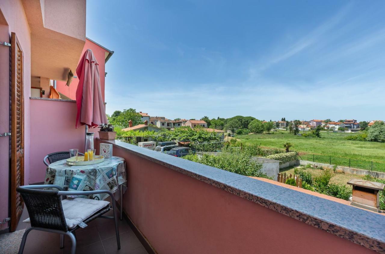 Sunny Apartment Valbandon Fažana Eksteriør billede