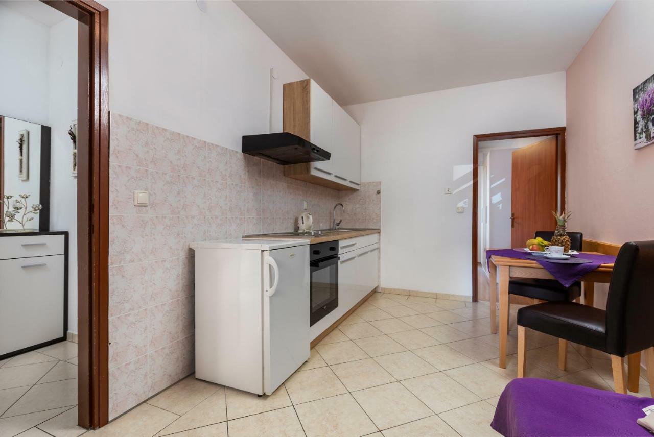 Sunny Apartment Valbandon Fažana Eksteriør billede